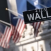 Wall Street cierra mixto y el S&P 500 se adentra aún más en mercado bajista