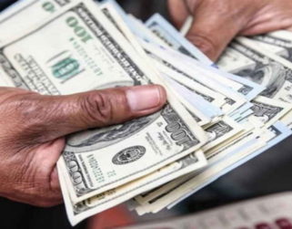 US$1.000 millones en las bóvedas: Banca privada «está solicitando una licencia» para poder bancarizar el efectivo