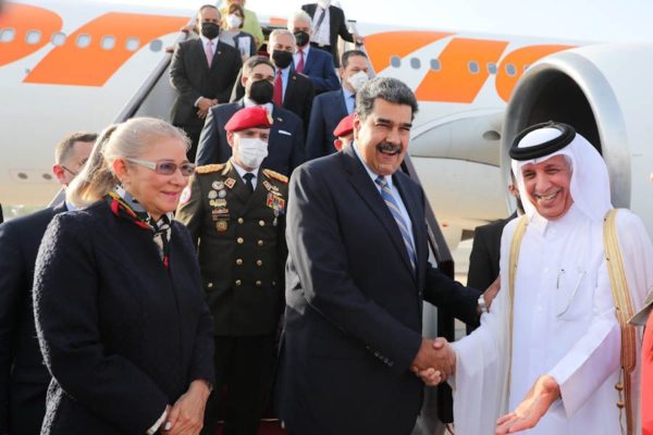 Venezuela y Qatar prometen vuelos directos para octubre