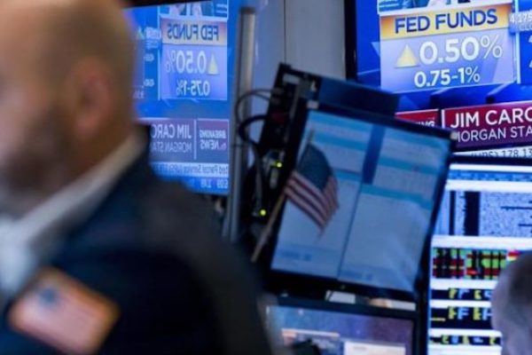 Wall Street abre en rojo y el Dow Jones baja 0,69 % Wall Street abre en rojo y el Dow Jones baja 0,69 %