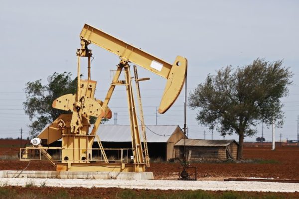 El petróleo de Texas abre con una subida de 0,35 %, hasta 117,28 dólares