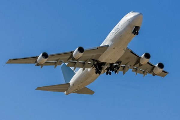 Despertó sospechas: Retuvieron a un avión venezolano con 5 tripulantes iraníes en Argentina