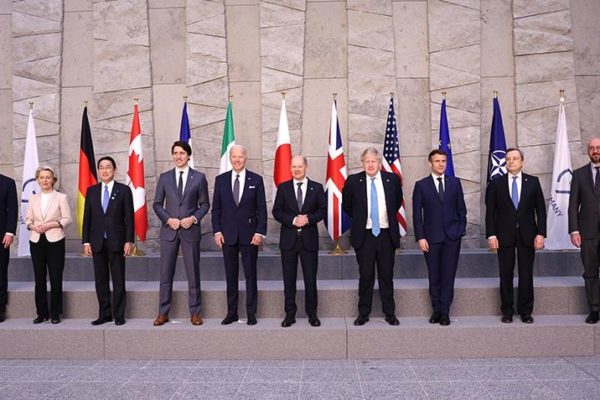 El G7 se plantea prohibir el petróleo ruso si no respeta un precio máximo