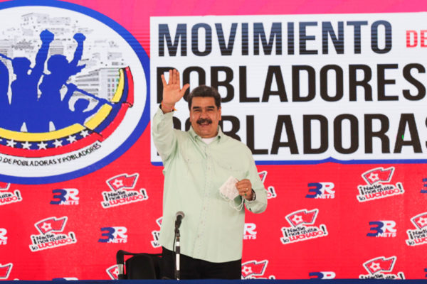 Maduro pidió presentar reglamento de Ley de Trabajadores Residenciales y evitar desalojos