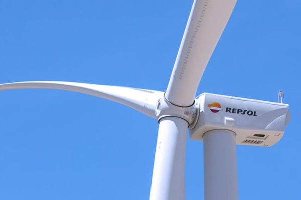 Repsol vende un 25% de su negocio de renovables por 965 millones de dólares