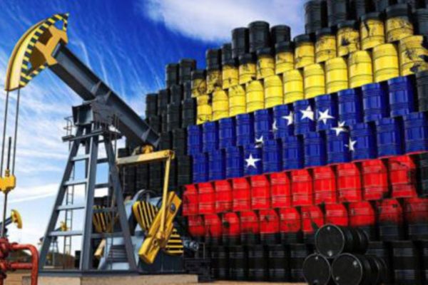 Producción petrolera de Venezuela sube pero las exportaciones caen por baja de inventario