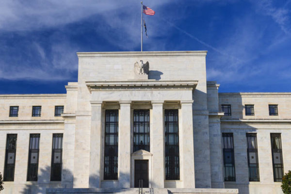 Powell aclara que la Fed aún no ha tomado ninguna decisión sobre las tasas de interés