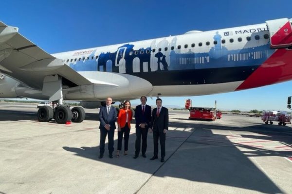 Iberia inaugura rutas de largo recorrido con biocombustible volando a EE.UU.