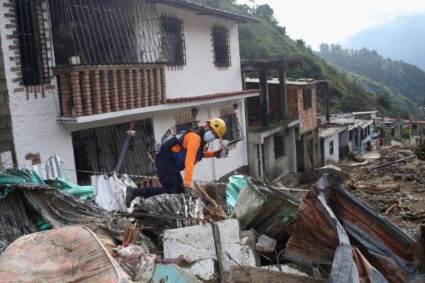 Con siete fallecidos en Anzoátegui lluvias dejan saldo trágico de 80 muertos en Venezuela