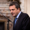 Mercados reciben sin entusiasmo las medidas del ministro de Economía argentino
