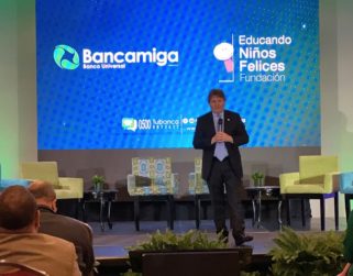 Bancamiga trabaja con Fundafelices para disminuir la deserción escolar