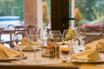 &laquo;Este es el fin de la burbuja de la improvisaci&oacute;n&raquo;: Sector restaurante debe profesionalizarse y dejar lo emp&iacute;rico