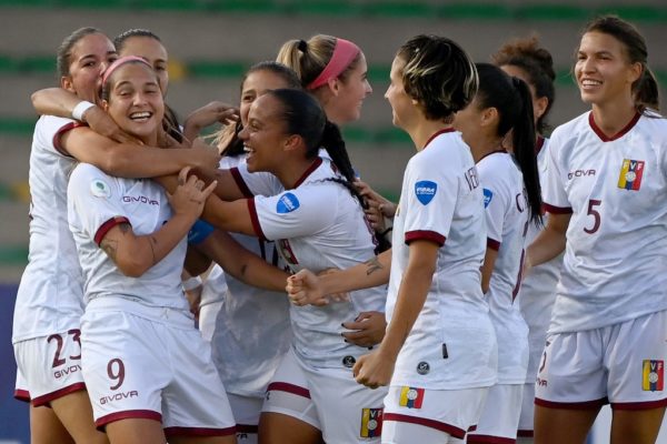 Deyna Castellanos guía a Venezuela en victoria 1-0 sobre Uruguay por Copa America Femenina