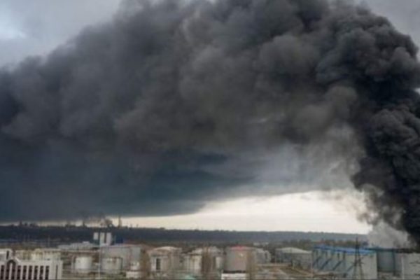 Rusia afirma que ataque contra puerto de Odesa destruyó objetivos militares