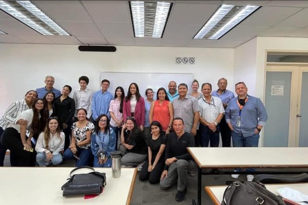 Unimet da la bienvenida a estudiantes de bachillerato pertenecientes al programa Órbita CI 130