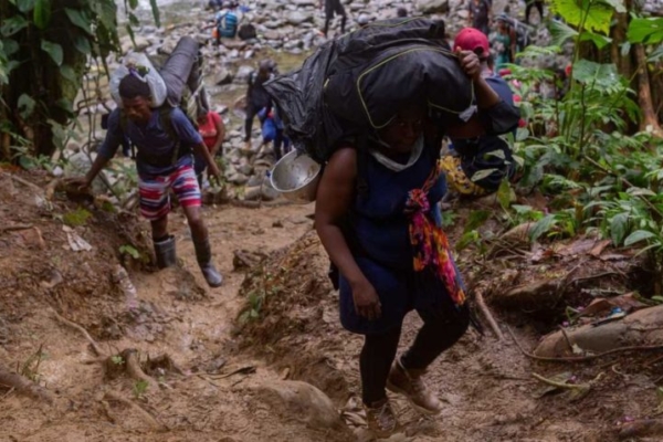 Advierten sobre agencias de turismo que ofrecen paquetes de viaje con fines migratorios