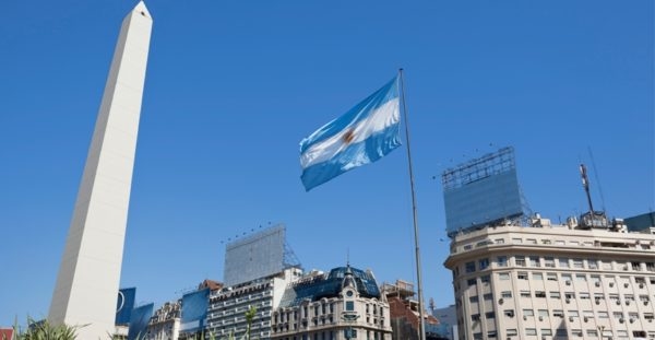 #Análisis: Argentinos elegirán a un presidente que encauce una economía maltrecha y llena de remiendos