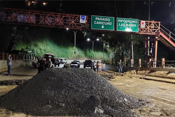 Fue restablecido el paso vehicular por la autopista Panamericana