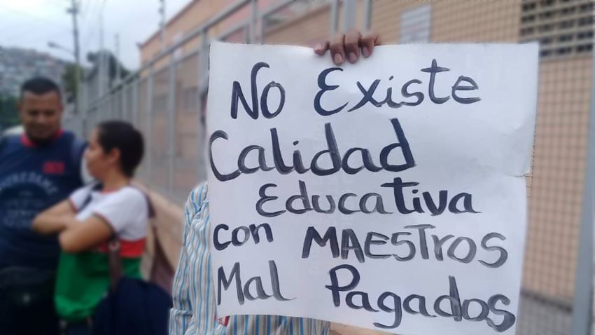 #Reportaje Más de 100.000 docentes han abandonado las aulas por depauperación salarial