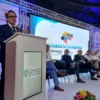 Apertura comercial «requiere de reglas que nos ayuden a garantizar la formalidad y la estabilidad»