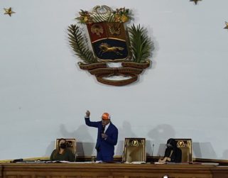 Rodríguez advierte: «No nos vamos a mover en cosas de diálogo ni negociación» sino devuelven el avión