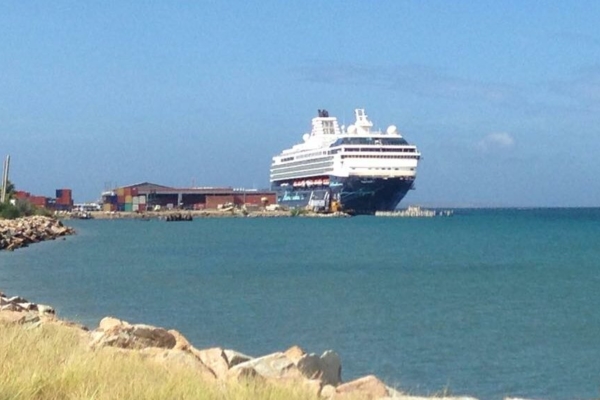 Venezuela negocia el regreso de cruceros del Caribe a los puertos del país