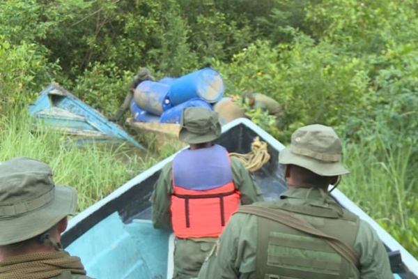 Incautan cargamento de gasolina de avión a narcotraficantes en Zulia