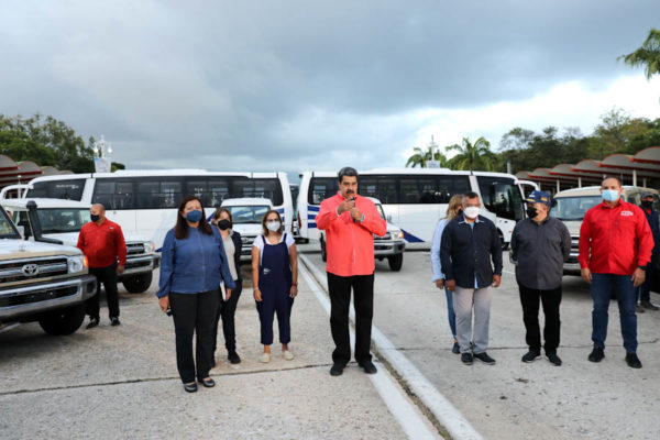 Maduro: Pronto vamos a inaugurar el vuelo Miami-Maiquetía