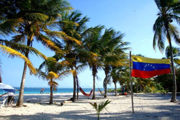 Ministro Alí Padrón: El turismo será el «elemento fundamental» para el desarrollo de Venezuela