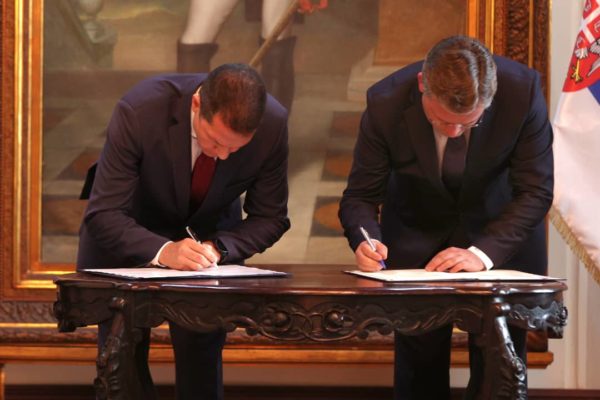 Venezuela y Serbia firman acuerdos en áreas de turismo, deporte y cultura