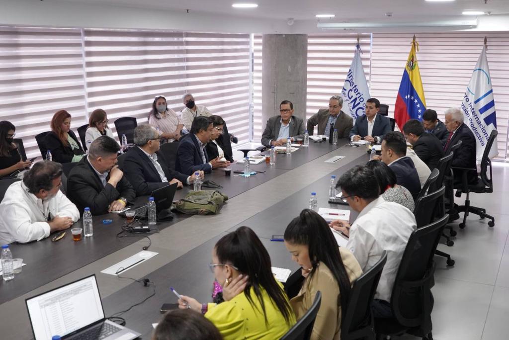 Gobierno venezolano atenderá las necesidades específicas del sector exportador
