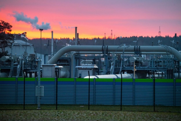Francia y Alemania acuerdan ayuda mutua para enfrentar crisis de gas ruso