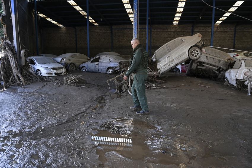 En Las Tejerías se intensifica la búsqueda de desaparecidos mientras se evalúan las pérdidas por la devastación