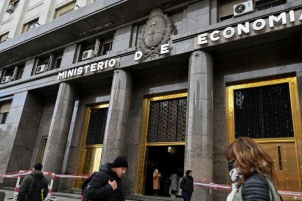 Argentina coloca deuda en el mercado local por 1.183,3 millones de dólares