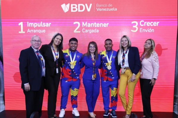Keydomar Vallenilla y Julio Mayora presentan el oro suramericano en el BDV