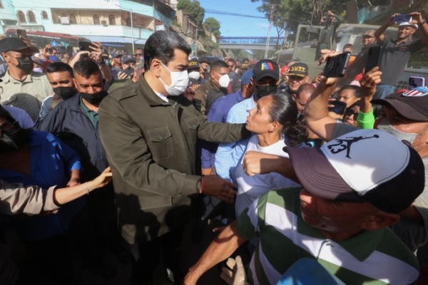 Maduro promete que va a recuperar “hasta la última casa y el último comercio” en Las Tejerías