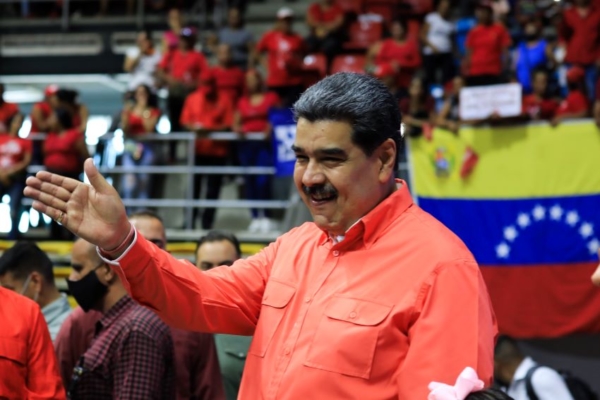 Maduro intenta desviar foco de las protestas laborales de los salarios a las sanciones