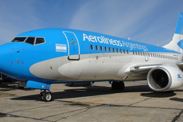 Argentina recortará en 2023 los fondos destinados a su aerolínea bandera