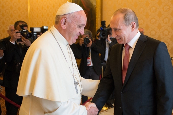 Rusia afirma que está dispuesta a hablar con EEUU y el papa Francisco sobre la invasión a Ucrania