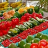 Precios mundiales de los alimentos siguieron a la baja en febrero, según la FAO