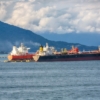 Petrolero fletado por Chevron colisionó en el puerto de Amuay con buque sancionado