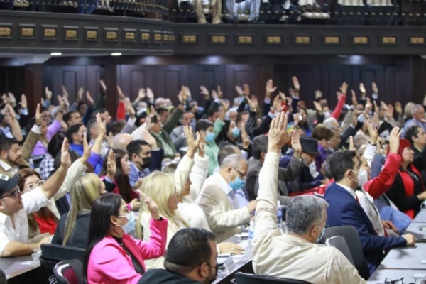 AN sancionó la Ley de Trabajadores a Domicilio que ajusta salarios de acuerdo con la LOTTT