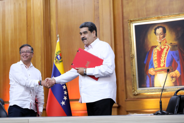 Maduro afirma que acordó con Petro avanzar en la lucha contra el narcotráfico