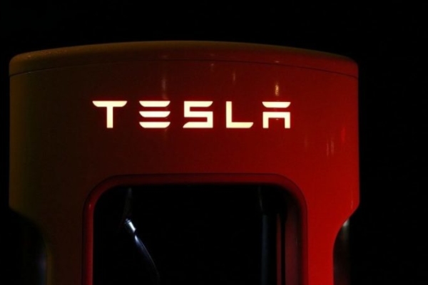 Tesla prepara incursión en Suramérica a través de Chile