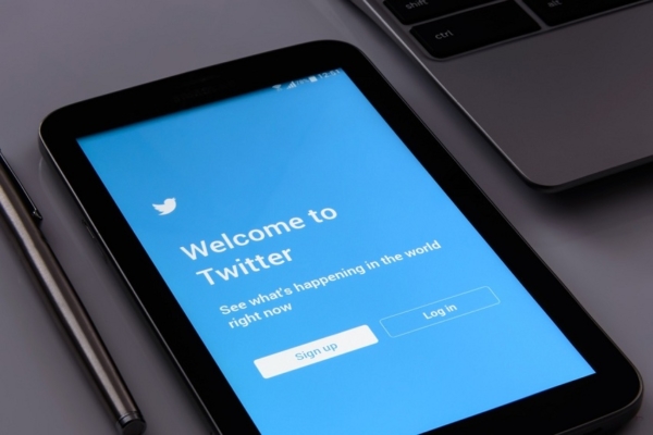Twitter contempla abandonar código de la UE sobre las buenas prácticas contra la desinformación