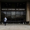 Banco Central de Brasil desacelera la reducción de intereses y los sitúa en 10,50%