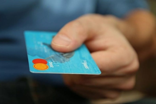 Sudeban prohibe comercialización de la Tarjeta Prepagada Ubii Mastercard y ordena reintegro de comisiones a usuarios