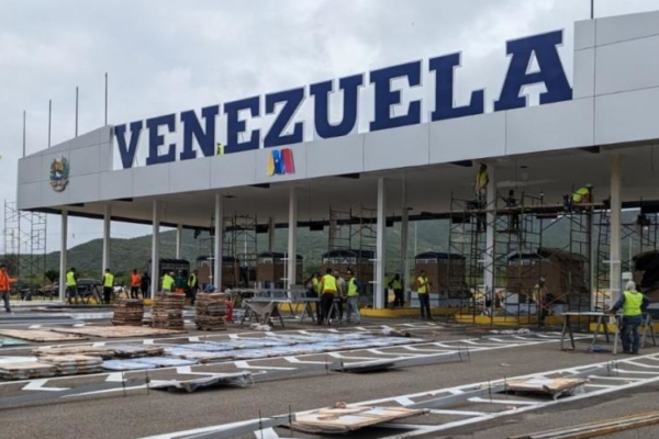 Gobernador del Táchira revisó los mecanismos de comercio con Colombia «para garantizar mayor fluidez»