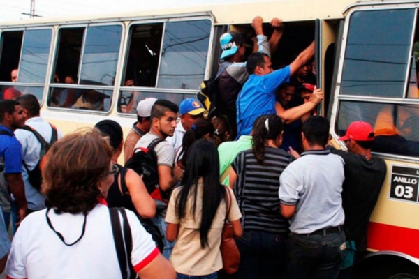 Fijan nuevas tarifas del transporte urbano y suburbano inferiores a expectativas de conductores