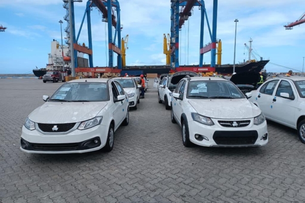 Llegó al puerto de La Guaira un nuevo lote con 1.000 vehículos iraníes (+video)